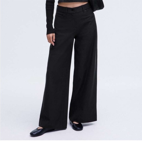 NWOT Lululemon City Sleek Utilitech Extra-Wide-Leg Pant Size 25 - Picture 1 of 12